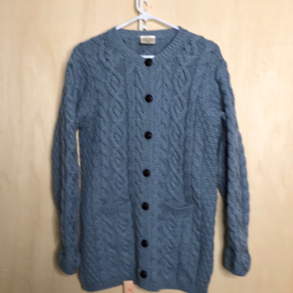 Vintage Kilronan cable knit cardigan. Size medium